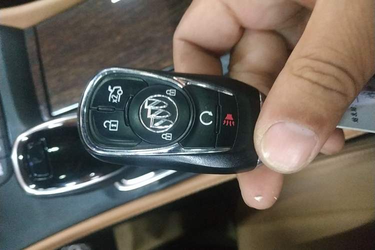 Used Buick LaCrosse 2016 28T Luxury Version