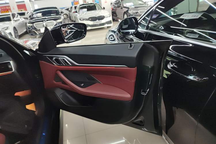 Used BMW i4 2023 eDrive40
