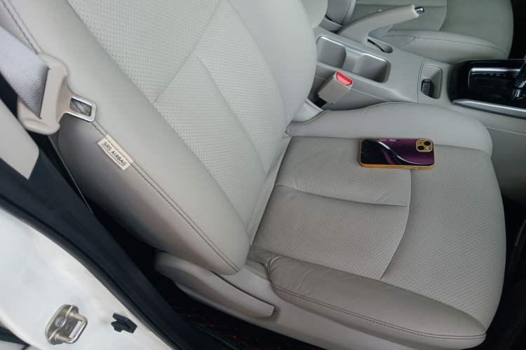 Used Nissan Sylphy 2019 1.6XV CVT Smart Connect Luxury Edition China VI Standard
