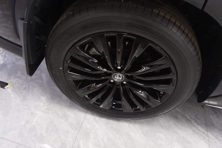 Used Toyota Highlander 2023 2.5L Smart Electric Hybrid Dual-Engine 4x4 Knight Edition 7 Seats