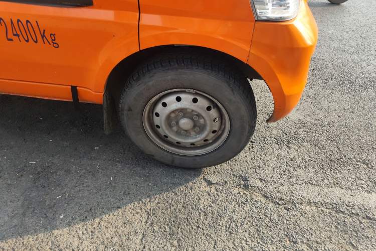 Used Wuling Rongguang EV 2020 Enclosed Window Version Base Model 2 Seats 300 KM
