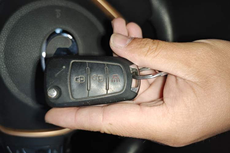 Used Great Wall Wingle 7 2021 2.0T Gasoline Two-Wheel Drive Elite Version with Large Double Cabin GW4C20B Vehicle Key