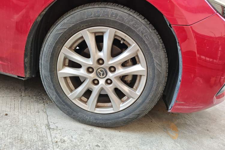 Used Mazda 3 Axela 2017 Sedan 1.5L Manual Comfort Model Emission Standard China V Right Front Wheel Hub