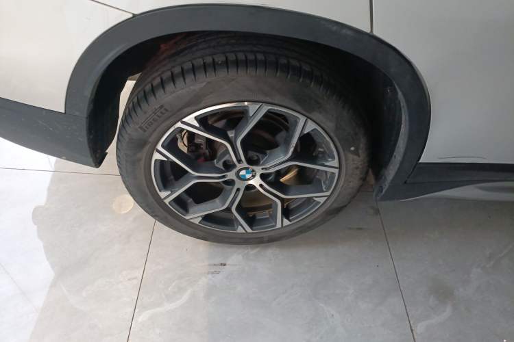 Used BMW X1 2022 sDrive20Li Fashion Model Right Rear Wheel Hub