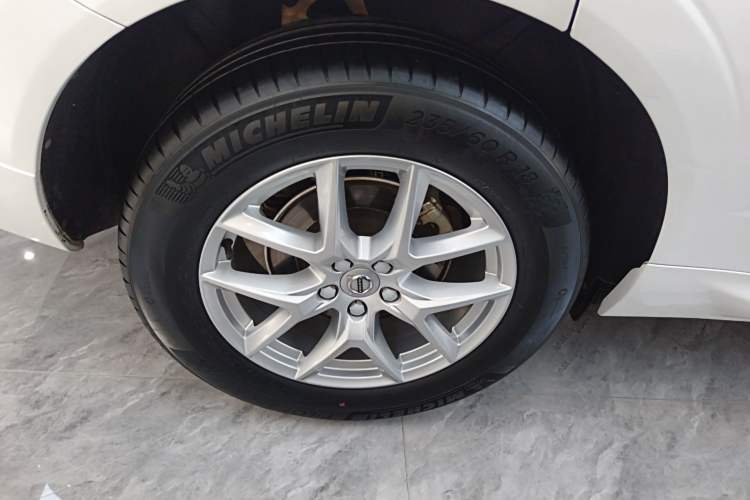 Used Volvo XC60 2018 T4 Zhiyi Edition Right Rear Wheel Hub