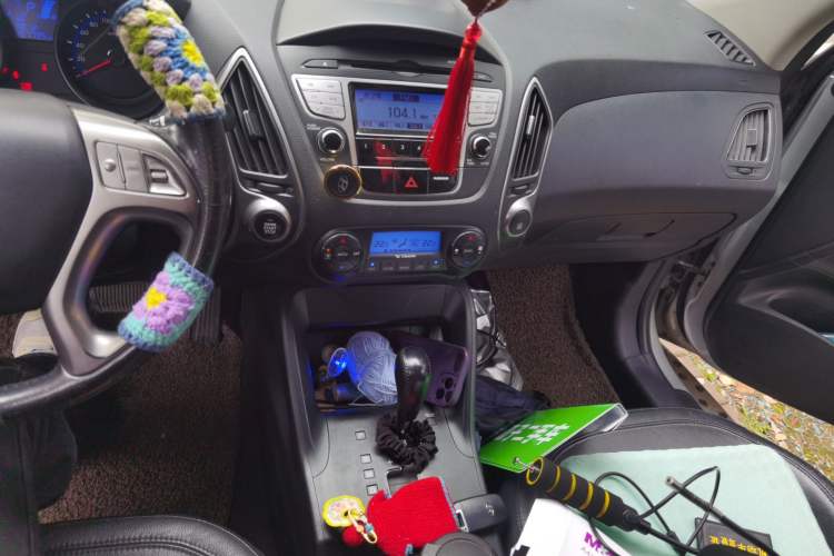 Used Hyundai ix35 2010 2.0L Automatic Two-Wheel Drive Elite Edition GLS
