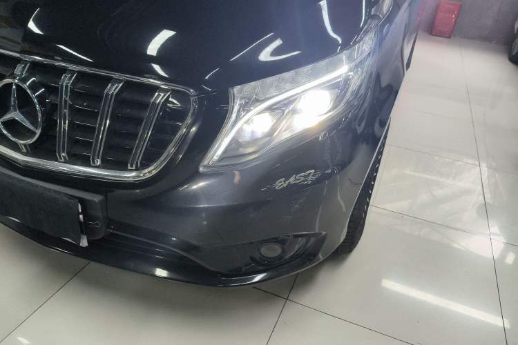 Used Mercedes-Benz V-Class 2016 V 260 Avantgarde Edition