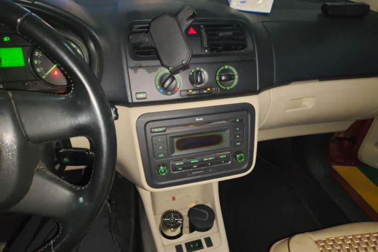 Used Skoda Fabia 2014 1.4L Manual Jingling Edition