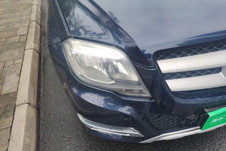 Used Mercedes-Benz GLK-Class 2014 GLK 260 4MATIC Dynamic Model Right Front Headlight