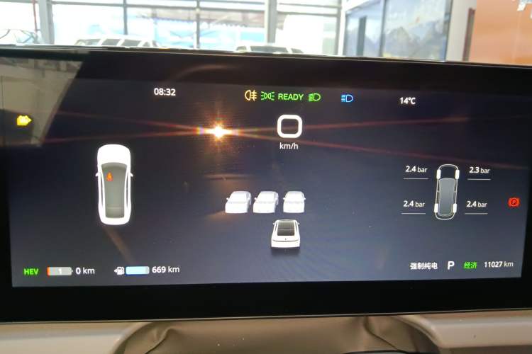 Used VOYAH PASSION 2024 PHEV Four-Wheel Drive Ultra-Long Range Flagship Model