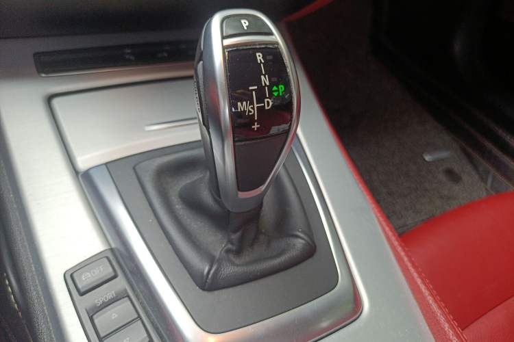 Used BMW Z4 2013 sDrive20i Leading Model
