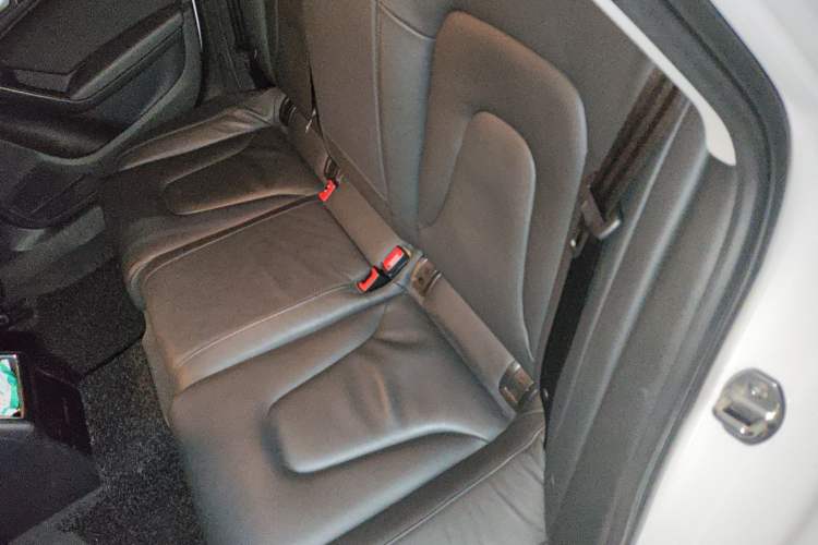 Used Audi A4L 2013 35 TFSI Automatic Comfort Model Left Rear Seat