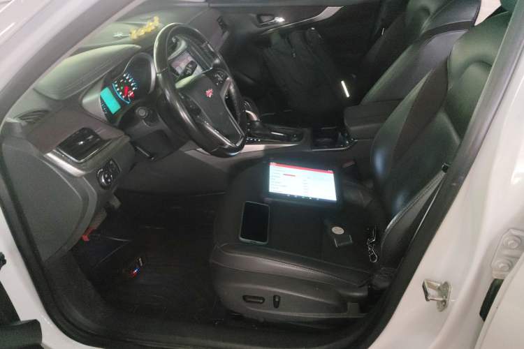 Used Chevrolet Malibu 2017 1.5T Automatic Luxury Edition Left Front Seat