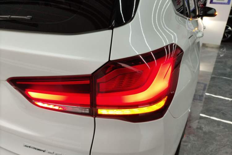 Used BMW X1 2022 sDrive25Li Leading Model
