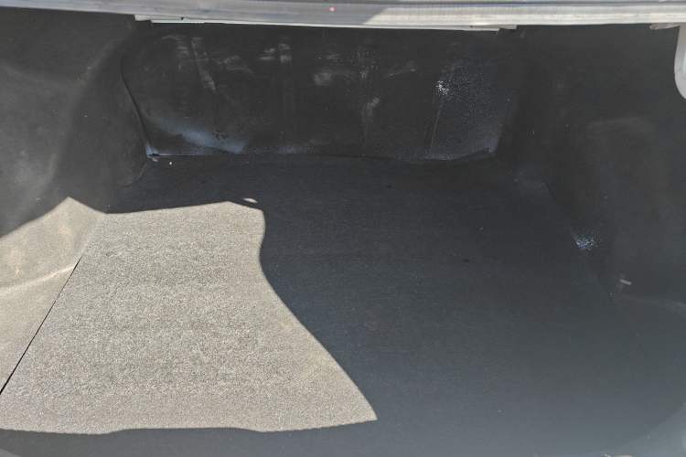 Used Hyundai Verna (older generation) 2014 1.4L Manual Smart GLS Trim
