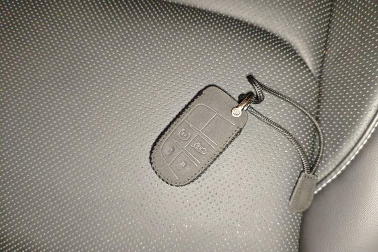 Used Jeep Grand Commander 2021 2.0T Four-Wheel Drive 80th Anniversary Edition Vehicle Key