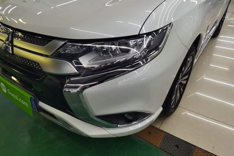 Used Mitsubishi Outlander 2021 Revised Version 2.0L Two-Wheel Drive Enjoyment Edition 5 Seats