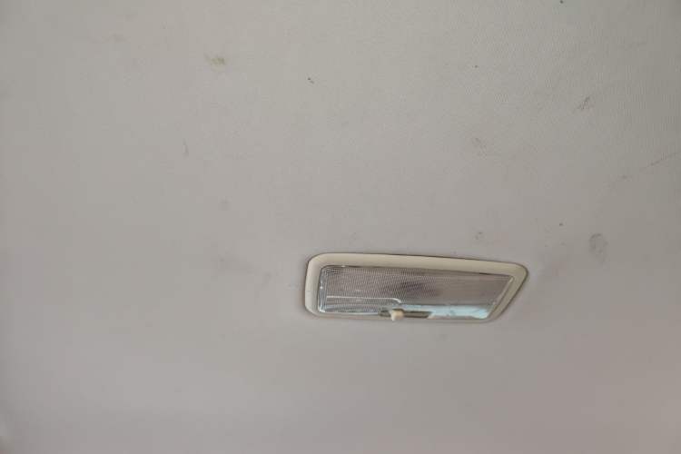 Used Haval H1 2016 Revised Version Blue Badge 1.5L AMT Comfort Edition Headliner