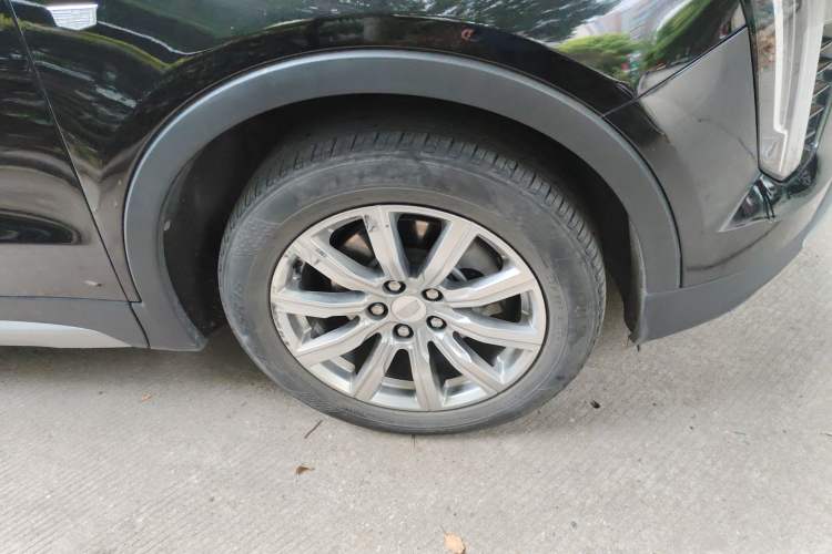 Used Cadillac XT4 2020 Revised Version 28T All-Wheel Drive Leading Edition Right Front Wheel Hub