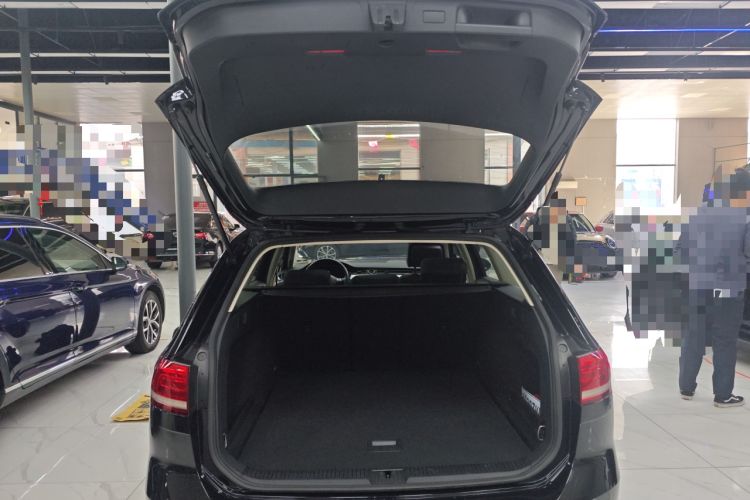 Used Volkswagen Variant 2018 380TSI Two-Wheel Drive Comfort Edition