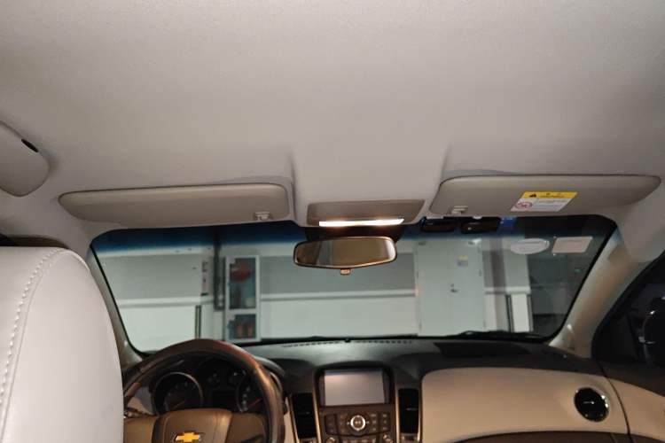 Used Chevrolet Cruze 2015 1.5L Classic SL MT
