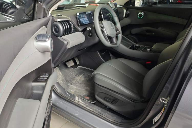 Used BYD Yuan PLUS 2025 Intelligent Driving Version 510 km Excellence Edition