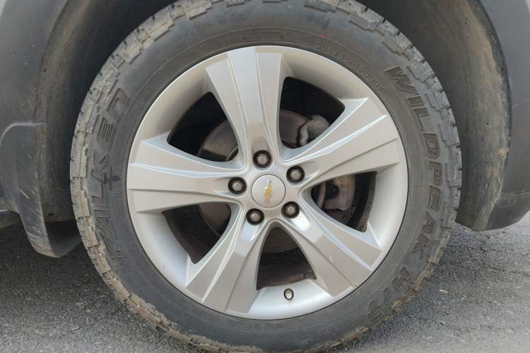 Used Chevrolet Captiva 2012 2.4L 4x4 Flagship Edition 7 Seats