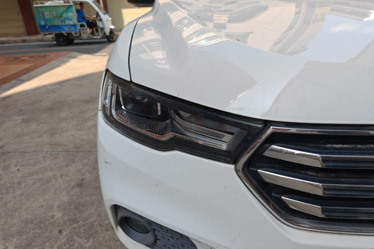 Used Haval H2s 2017 Blue Label 1.5T Dual-Clutch Elite Model
