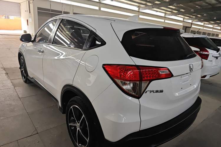 Used Honda Vezel 2020 1.5L CVT Pioneer Edition