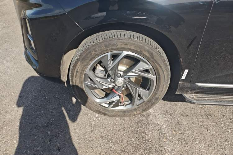 Used Hongqi HS3 PHEV 2024 PHEV 115km Jingwei Edition Left Front Wheel Hub