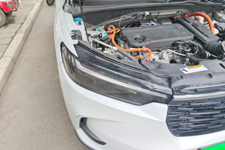 Used Honda HR-V 2023 2.0L eHEV Dynamic Speed Version Right Front Headlight