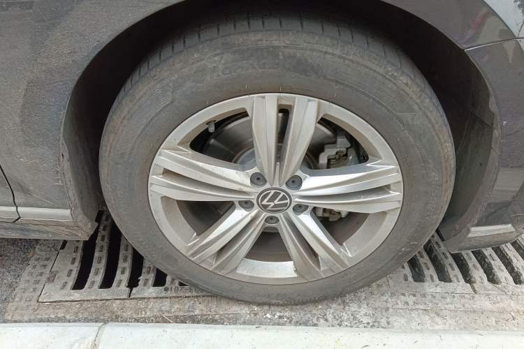 Used Volkswagen Magotan 2023 2 Million Units Limited-Edition 280TSI DSG Comfort Version
