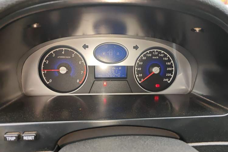 Used Geely Auto Classic Emgrand 2012 Sedan 1.8L Manual Comfort Model
