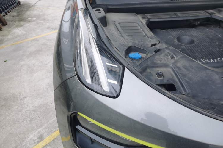 Used Lynk & Co 05 2020 2.0TD Two-Wheel Drive Shine Halo Right Front Headlight