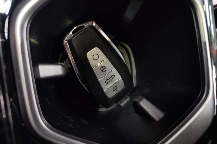 Used Geely Auto FX11 2023 1.5TD Leishen Hi·F Super Swift Vehicle Key