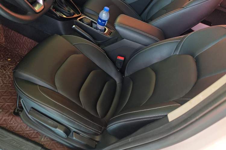 Used Baojun 530 2019 1.5T CVT Luxury Model 7 Seats China V Emission Standard
