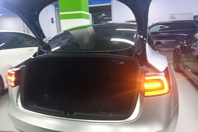 Used Tesla Model 3 2022 Rear-Wheel-Drive Version