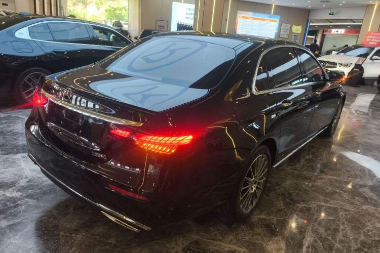 Used Mercedes-Benz E-Class 2021 Facelift E 260 L