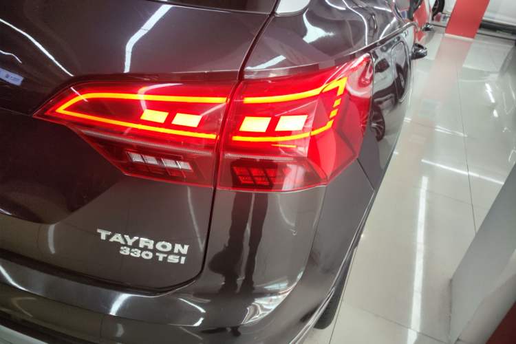 Used Volkswagen Tayron 2019 330TSI Two-Wheel Drive Luxury Model China VI Standard
