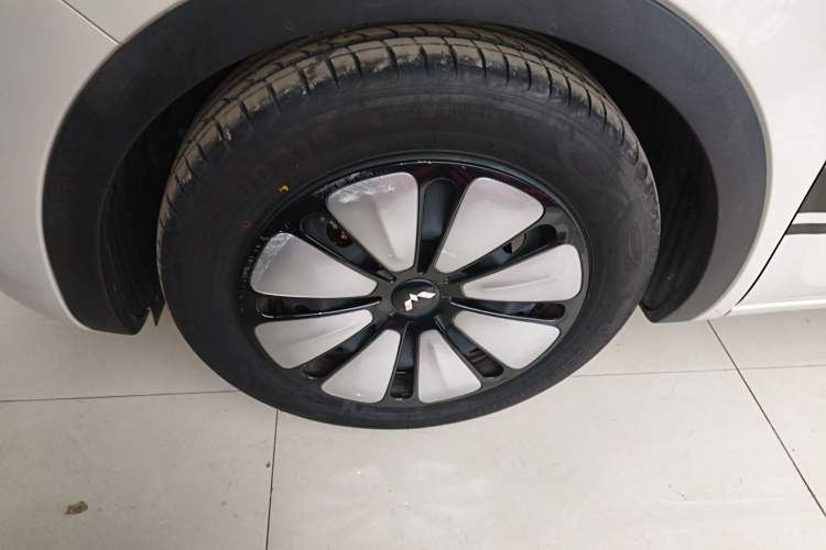 Used Wuling Bingo 2023 333 km Lingxi Connected+ Version