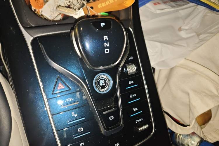 Used BYD Qin PLUS 2021 DM-i 120KM Flagship Model Gear Lever