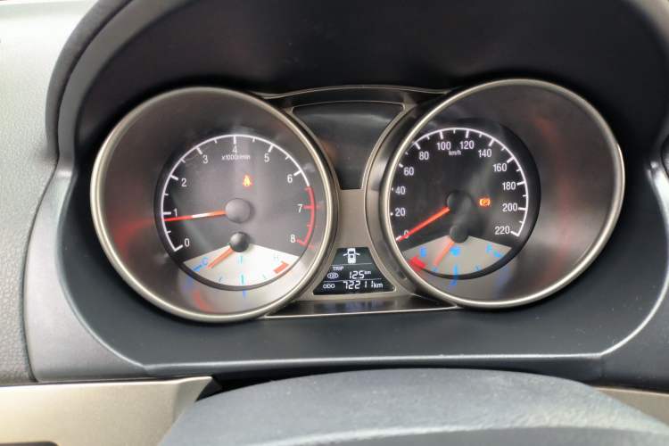 Used Geely Auto GX7 2015 Classic Edition 1.8L Manual Elite Model China V Standard