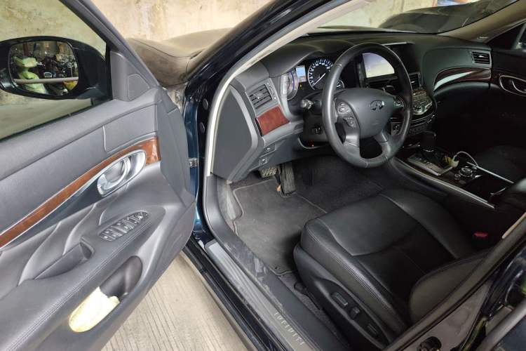 Used Infiniti Q70 2015 Q70L 2.5L Enjoyment Edition