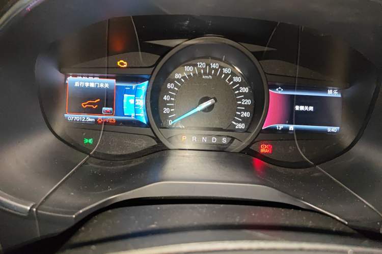 Used Ford Edge 2016 EcoBoost 245 Four-Wheel Drive Titanium Edition 7-Seater
