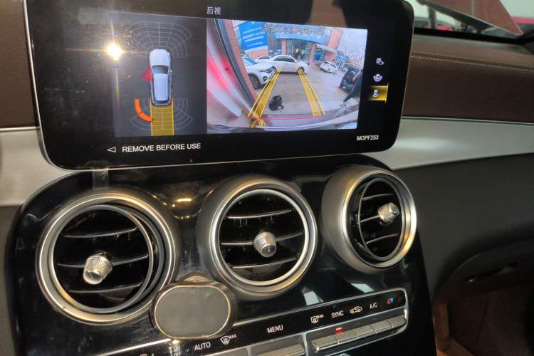 Used Mercedes-Benz GLC 2022 Refreshed GLC 260 L 4MATIC Dynamic Edition
