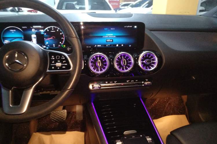 Used Mercedes-Benz GLA 2023 GLA 220 Audio And AC Panel