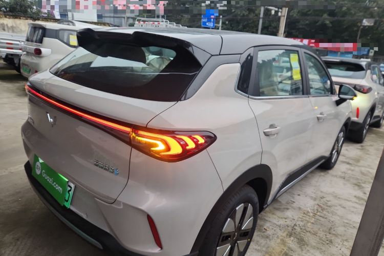 Used Wuling Bingo S 2025 Model 430km Deluxe Edition