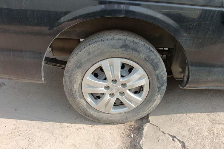 Used FORTHING Lingzhi 2019 Facelifted M5L 1.6L 7-Seater Base Model China VI Standard Right Rear Wheel Hub