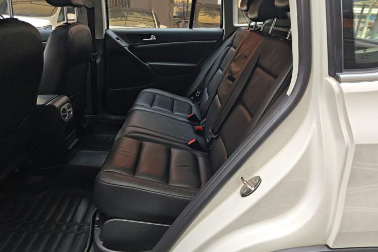 Used Volkswagen Tiguan 2015 1.8TSI Automatic Two-Wheel Drive Luxury Model