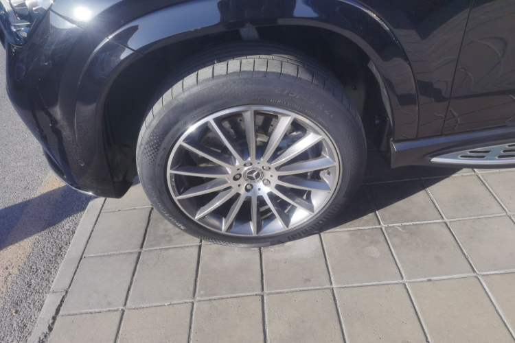 Used Mercedes-Benz GLE 2024 GLE 450 4MATIC Luxury Model
